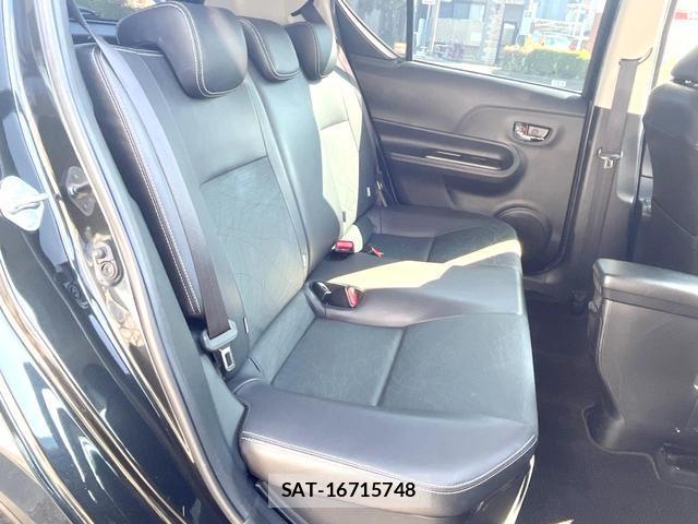 Toyota AQUA 2015-04 8814937-8