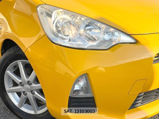 Toyota AQUA 2013-09 8814940-11
