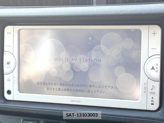 Toyota AQUA 2013-09 8814940-2