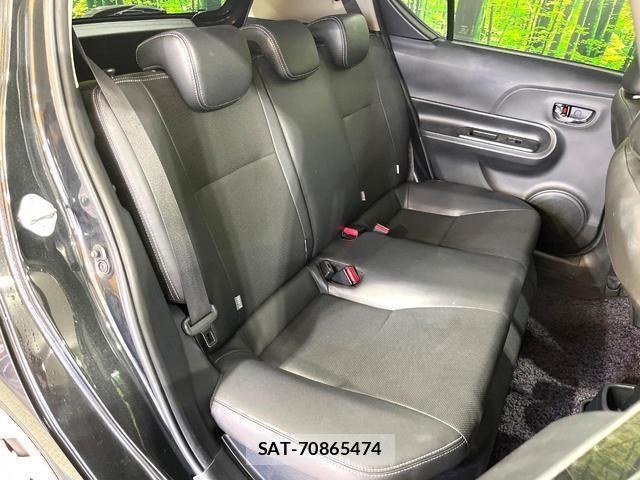 Toyota AQUA 2017-07 8815038-10