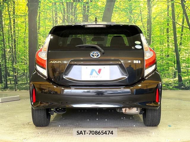 Toyota AQUA 2017-07 8815038-13