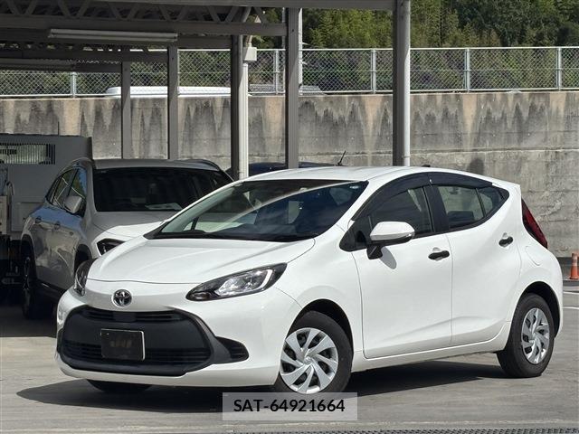 Toyota AQUA 2021-09 8815061-0