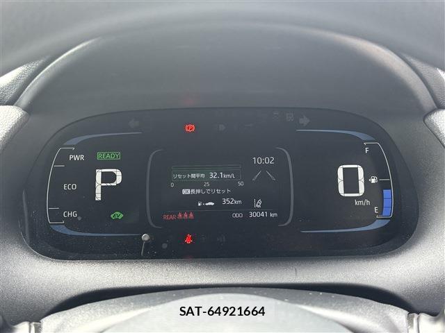 Toyota AQUA 2021-09 8815061-10