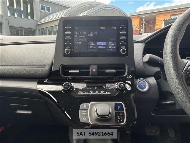 Toyota AQUA 2021-09 8815061-13