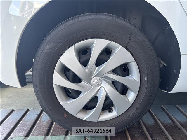 Toyota AQUA 2021-09 8815061-19