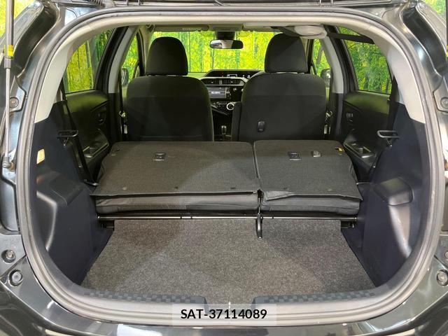 Toyota AQUA 2018-02 8815177-10