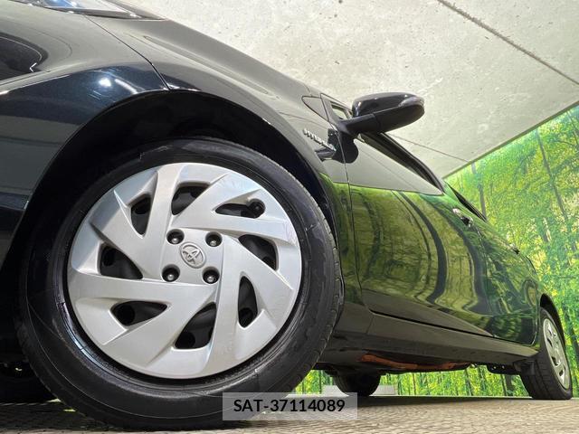 Toyota AQUA 2018-02 8815177-12