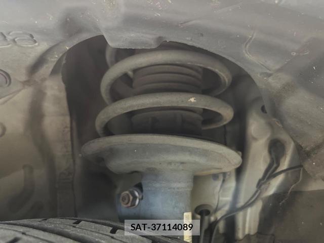 Toyota AQUA 2018-02 8815177-19