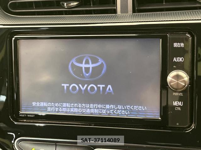 Toyota AQUA 2018-02 8815177-2