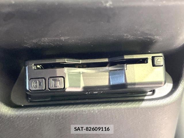 Toyota AQUA 2015-08 8815190-5