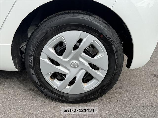 Toyota AQUA 2024-07 8815265-15