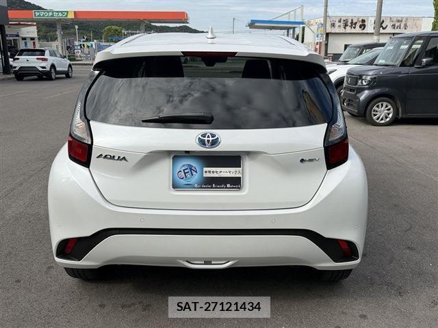 Toyota AQUA 2024-07 8815265-18