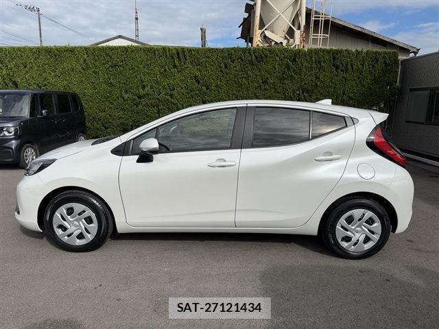 Toyota AQUA 2024-07 8815265-2