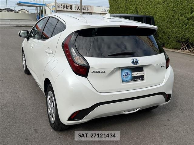 Toyota AQUA 2024-07 8815265-9