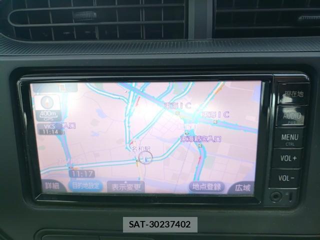 Toyota AQUA 2017-09 8815319-10