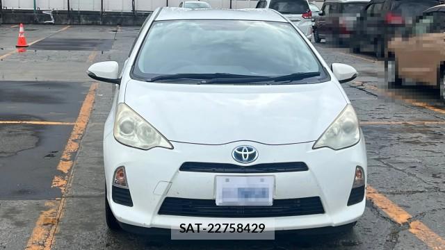 Toyota AQUA 2012-02 8815498-9