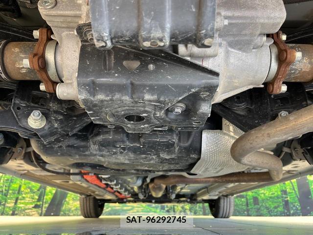 Toyota AQUA 2025-05 8815791-18