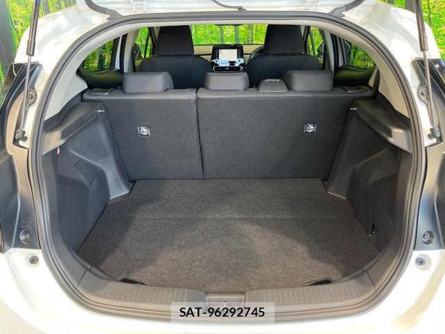 Toyota AQUA 2025-05 8815791-9