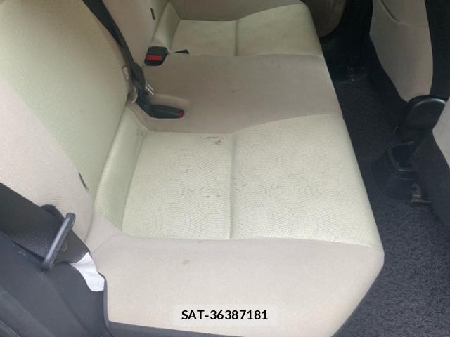 Toyota AQUA 2012-03 8816372-10