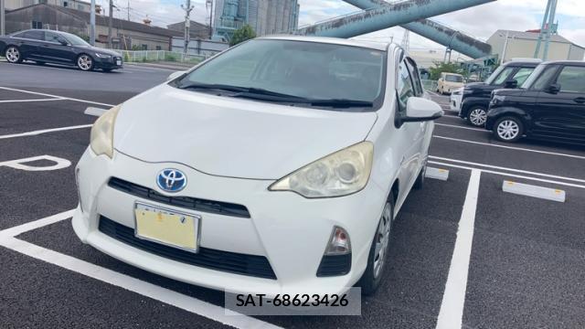 Toyota AQUA 2013-05 8816378-0