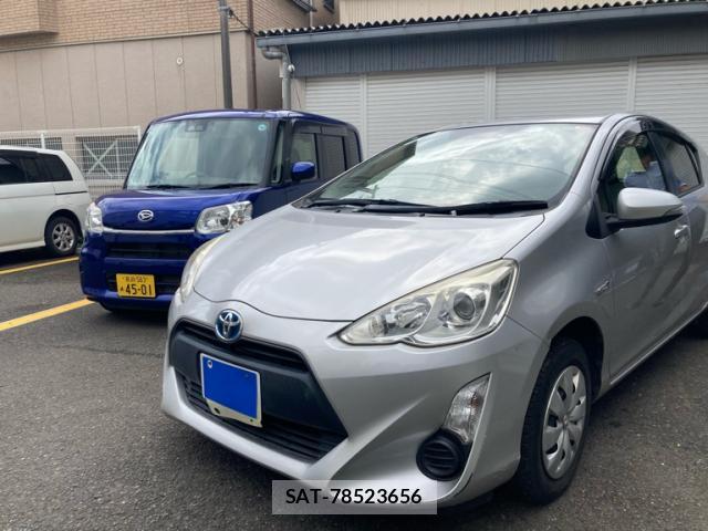 Toyota AQUA 2015-10 8816396-1