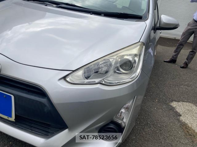 Toyota AQUA 2015-10 8816396-2