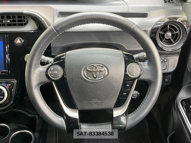 Toyota AQUA 2020-05 8816467-10