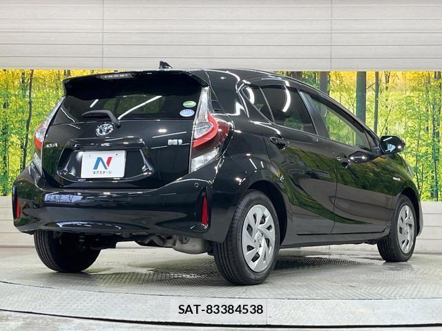 Toyota AQUA 2020-05 8816467-16
