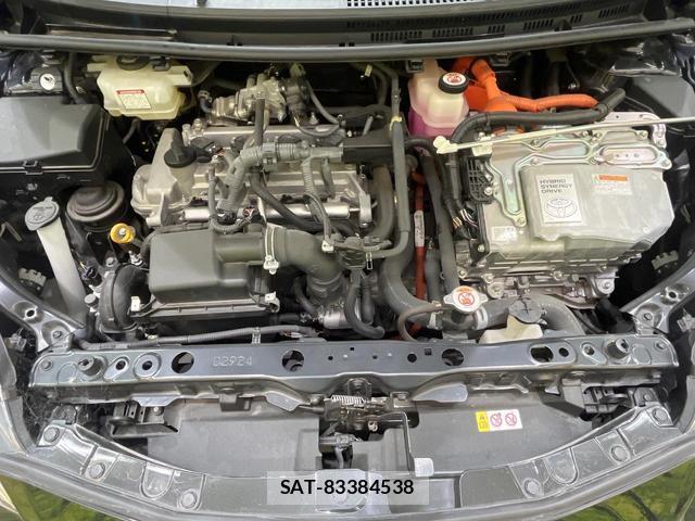Toyota AQUA 2020-05 8816467-17