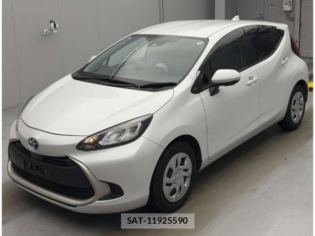 Toyota AQUA 2025-07 8816911-0
