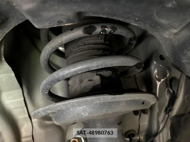 Toyota AQUA 2018-06 8817099-19