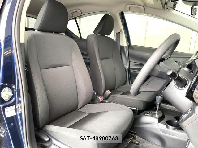 Toyota AQUA 2018-06 8817099-7