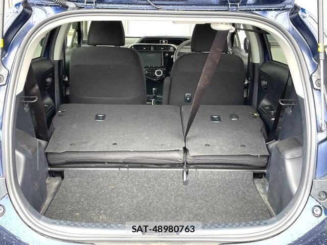Toyota AQUA 2018-06 8817099-9