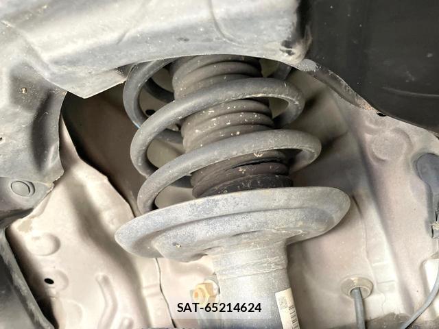 Toyota AQUA 2014-02 8817223-19