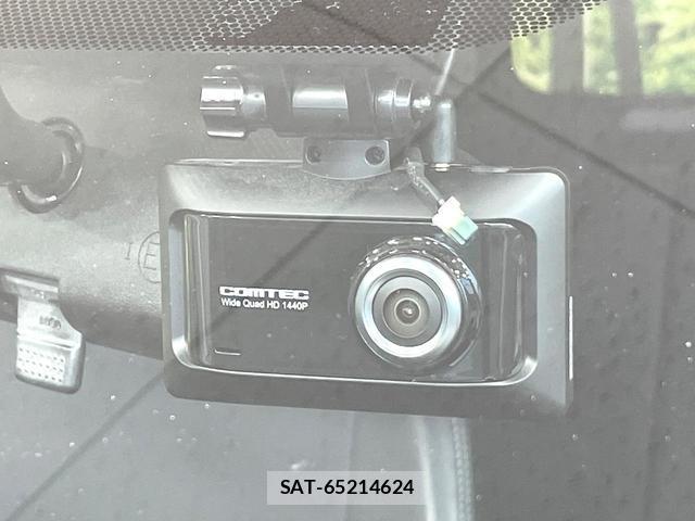 Toyota AQUA 2014-02 8817223-4