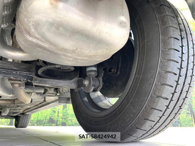 Toyota AQUA 2019-03 8817255-19