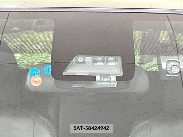 Toyota AQUA 2019-03 8817255-4