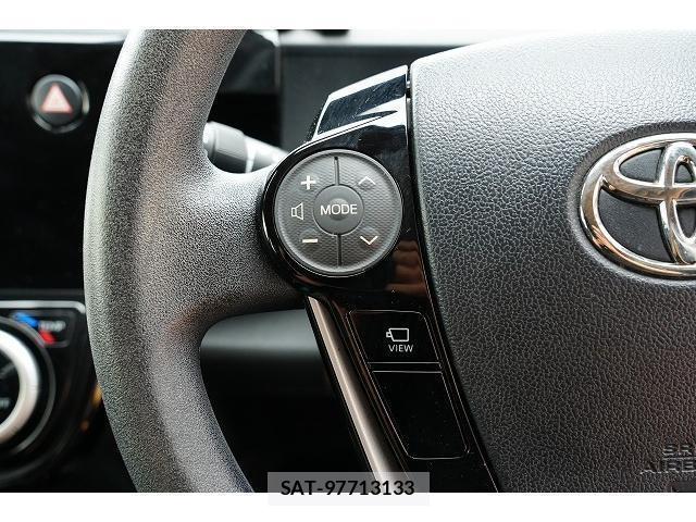 Toyota AQUA 2021-03 8817286-11