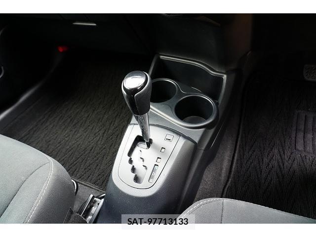 Toyota AQUA 2021-03 8817286-8