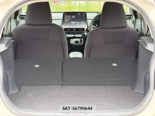 Toyota AQUA 2024-09 8817307-9