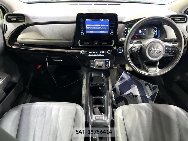 Toyota AQUA 2023-08 8817678-1