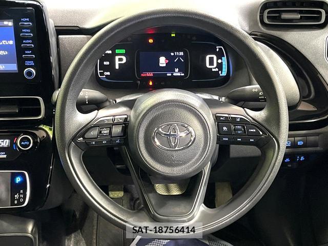 Toyota AQUA 2023-08 8817678-10