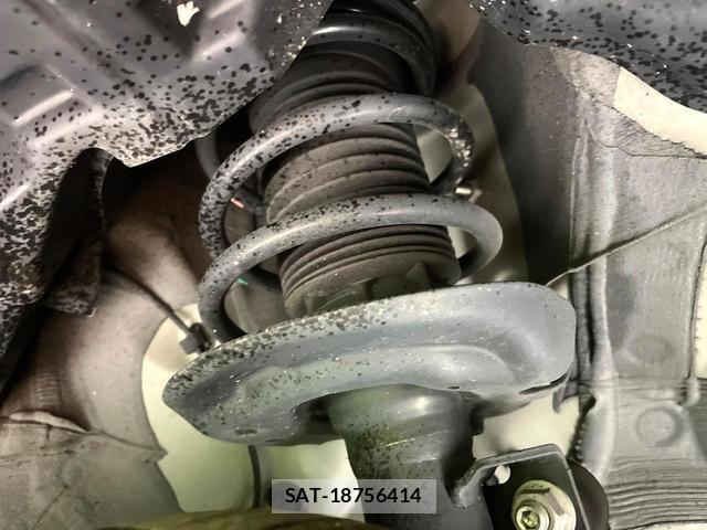 Toyota AQUA 2023-08 8817678-19