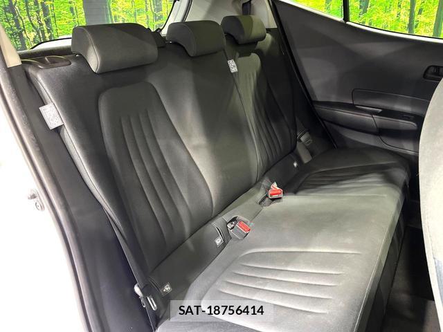 Toyota AQUA 2023-08 8817678-8