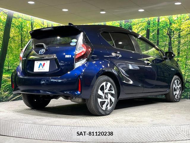 Toyota AQUA 2019-09 8817687-16
