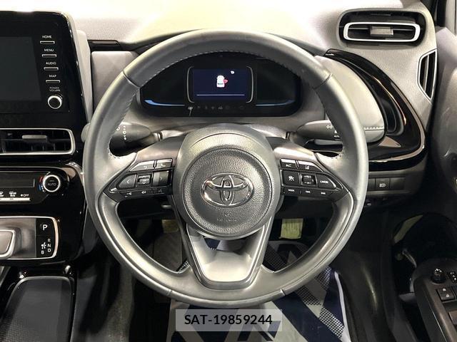 Toyota AQUA 2025-02 8817693-10