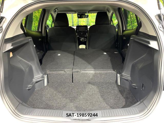 Toyota AQUA 2025-02 8817693-9