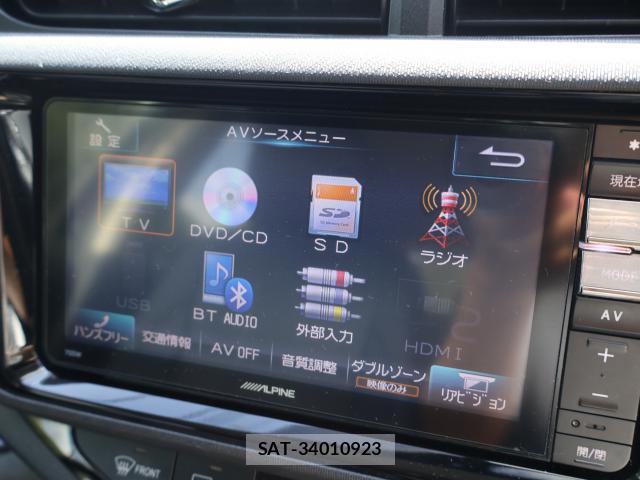 Toyota AQUA 2015-08 8817973-3