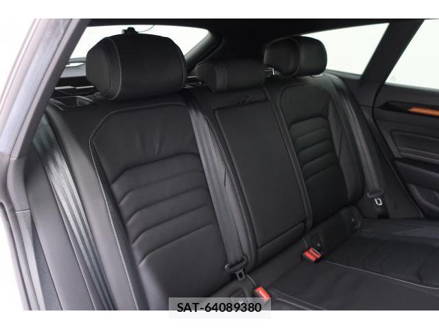 VolksWagen ARTEON 2023-08 8812106-11
