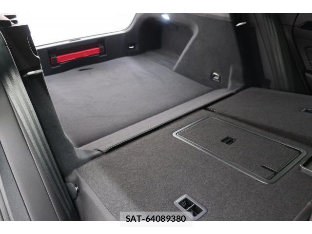 VolksWagen ARTEON 2023-08 8812106-14